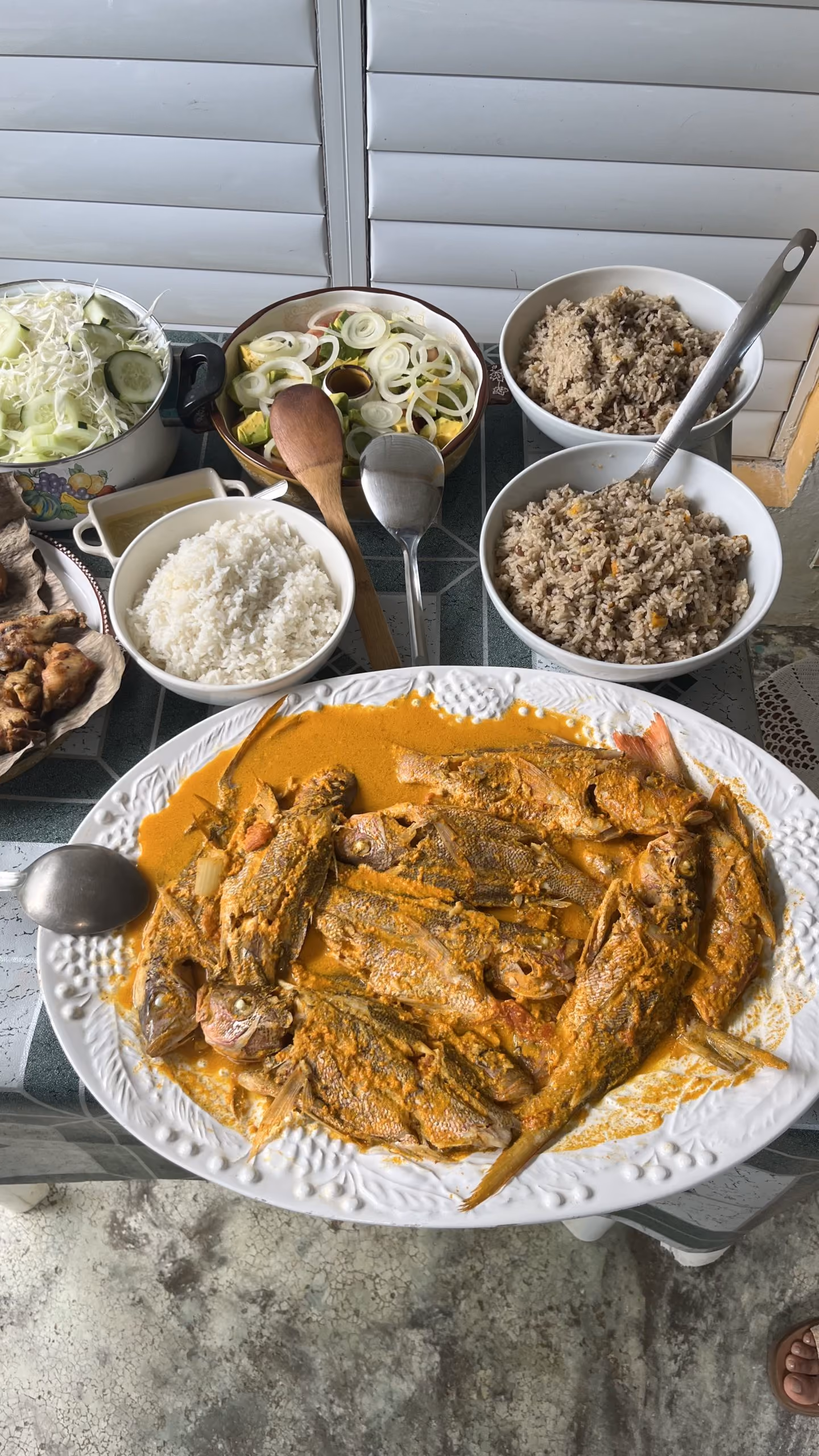 Try new flavors and be surprised by tropical cuisine.